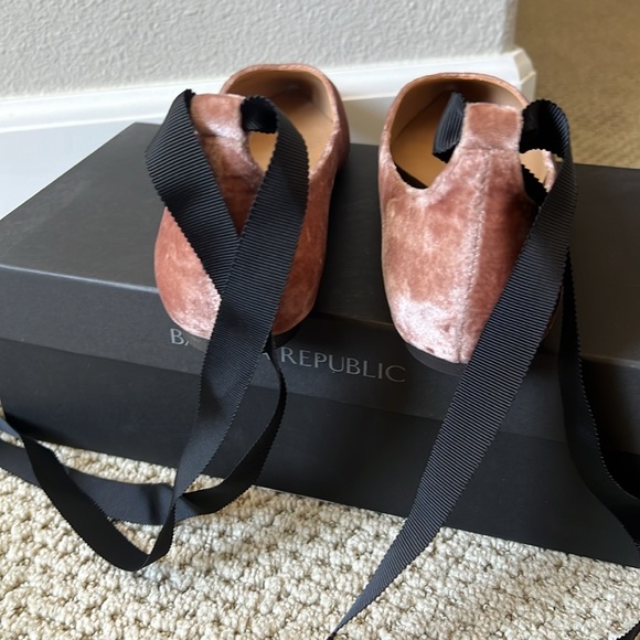 Banana Republic Velvet Tie-Up Flats - Picture 2 of 5